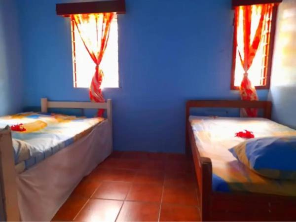 Mana Lagoon Backpackers Villa Exterior foto